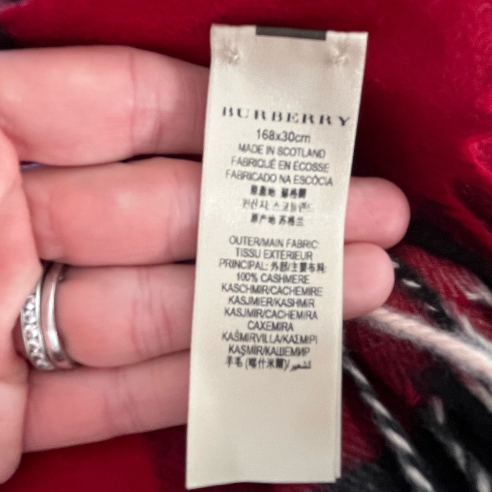Burberry 100% Cashmere Giant Check Scarf Red, Black & White w/ Box - Worn Once - Picture 2 of 13